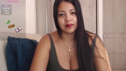 Emily online show from March 11, 1:45 pm