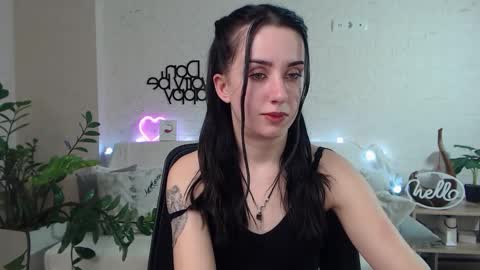 Emyli online show from February 22, 9:04 pm