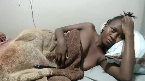 Emilly online show from April 20, 11:30 pm