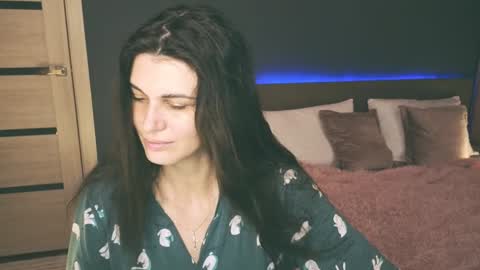 Emily online show from February 2, 1:45 am