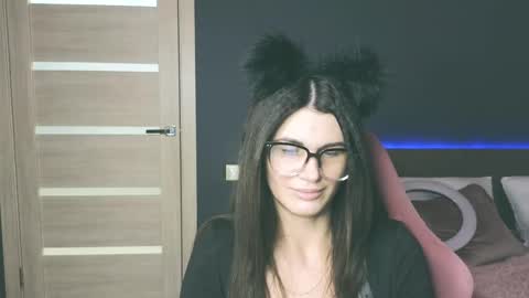 Emily online show from February 9, 7:59 am