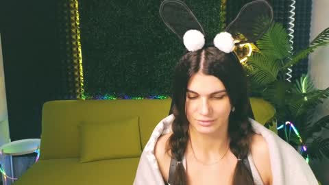 Emily online show from February 4, 4:37 am