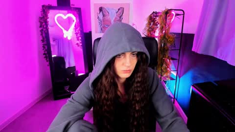 Snapshot of emilywiled chatting on January 29, 8:51 am Emily online show from January 29, 8:51 am