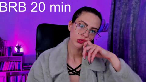 Snapshot of emilywiled chatting on December 25, 11:22 am Emily online show from December 25, 11:22 am