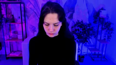Snapshot of emilywiled chatting on December 8, 8:30 am Emily online show from December 8, 8:30 am