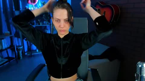 Snapshot of emilywiled chatting on March 7, 11:29 am Emily online show from March 7, 11:29 am