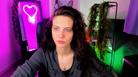 Snapshot of emilywiled chatting on January 29, 5:40 am Emily online show from January 29, 5:40 am