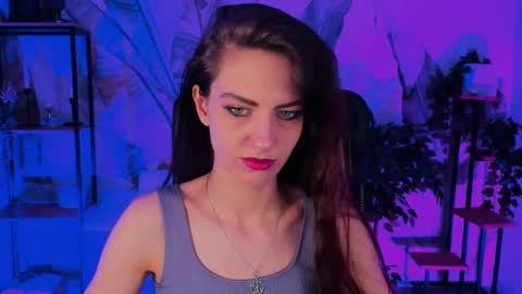 Snapshot of emilywiled chatting on February 9, 12:08 pm Emily online show from February 9, 12:08 pm
