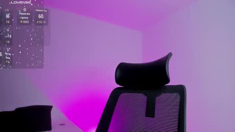 E M I L Y online show from September 15, 12:28 pm