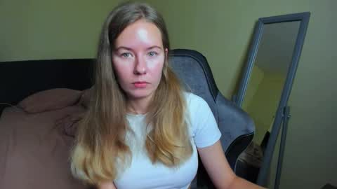 Emily online show from October 19, 11:04 am