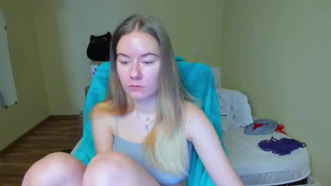 Emily online show from February 28, 9:58 am