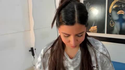 emilyy_cooperr online show from November 11, 12:18 pm