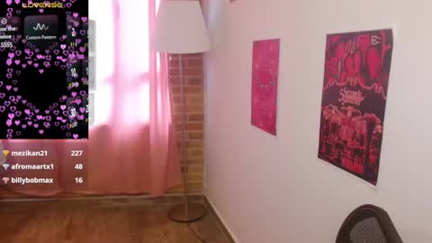 emma online show from February 17, 9:43 pm