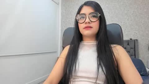 emma  online show from October 29, 1:24 pm