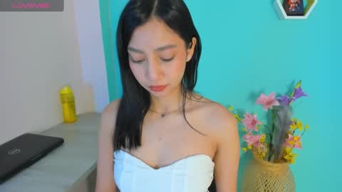 EMMA FOX online show from January 29, 2:32 pm