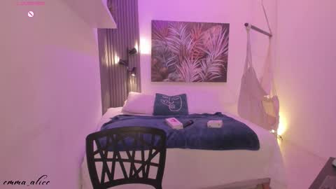 Alice online show from September 27, 12:25 pm