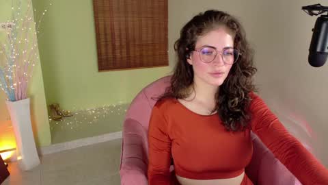 Snapshot of emma_blanco chatting on January 29, 1:07 pm Emma online show from January 29, 1:07 pm