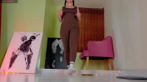 Emma online show from August 4, 10:28 pm