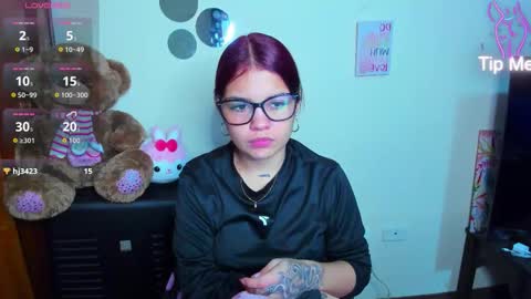emma_boo_ online show from March 28, 5:03 pm