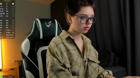 Emma online show from May 18, 9:48 am