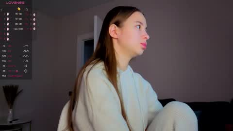 Snapshot of emma_clon chatting on September 14, 1:30 am Emma online show from September 14, 1:30 am