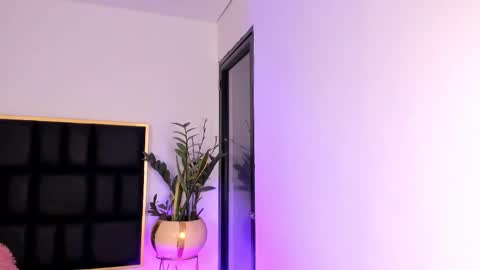 Emma online show from March 22, 8:29 am