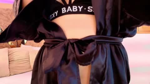 EMMA  online show from December 2, 10:19 pm