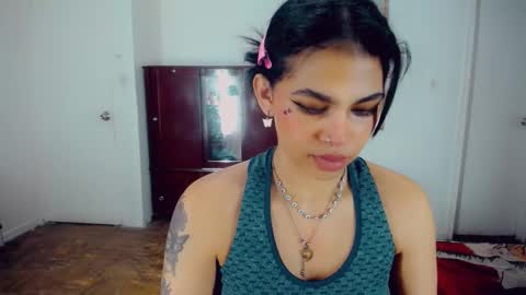 emma online show from November 1, 10:20 pm