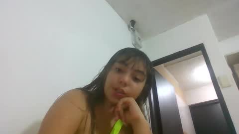 emma_grayys online show from December 17, 6:09 am