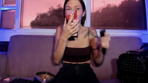 emma_jhoons online show from January 19, 11:53 am