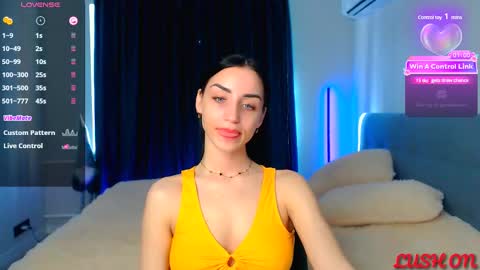 Snapshot of emma_jordan chatting on March 8, 12:09 pm Emma online show from March 8, 12:09 pm