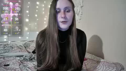 emma_just online show from October 7, 4:47 pm