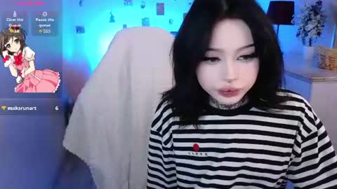 emma_kirks online show from June 12, 12:37 pm