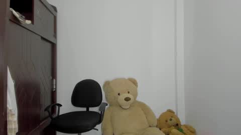 whises lits        online show from September 18, 11:03 am