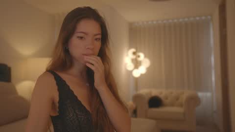 Snapshot of emma_lu1 chatting on December 3, 3:17 pm emma_lu1 online show from December 3, 3:17 pm