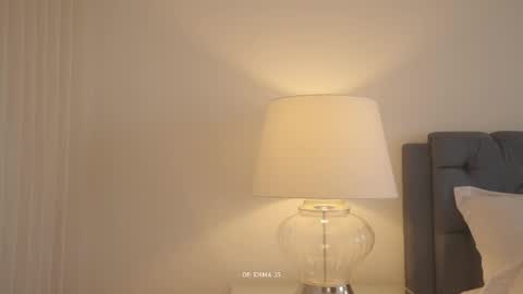 emma_lu1 online show from April 23, 4:08 pm