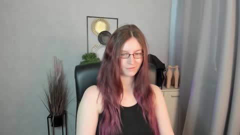 emma online show from April 23, 5:48 am