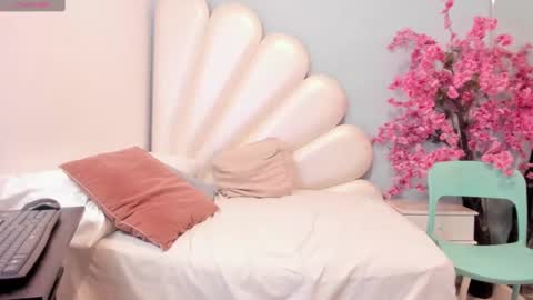 Emma online show from March 10, 12:28 pm