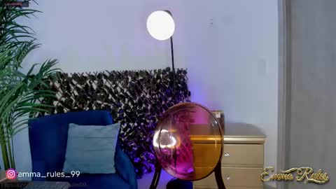 Emma online show from February 25, 5:30 pm