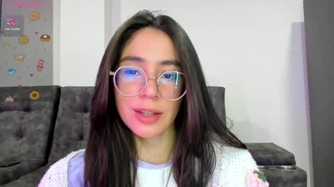 Snapshot of emma_sandovaal chatting on January 16, 11:59 pm Emma online show from January 16, 11:59 pm