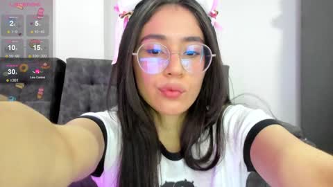 Snapshot of emma_sandovaal chatting on January 3, 1:38 am Emma online show from January 3, 1:38 am