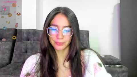 Snapshot of emma_sandovaal chatting on February 26, 1:57 am Emma online show from February 26, 1:57 am