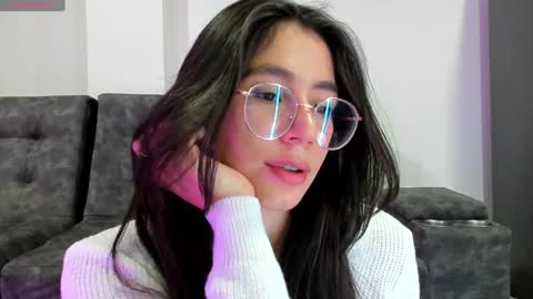 Snapshot of emma_sandovaal chatting on January 29, 1:48 am Emma online show from January 29, 1:48 am