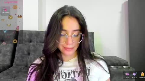 Snapshot of emma_sandovaal chatting on February 28, 5:26 am Emma online show from February 28, 5:26 am