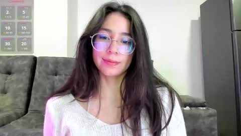 Snapshot of emma_sandovaal chatting on September 14, 6:15 am Emma online show from September 14, 6:15 am