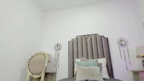 emma scott 7 online show from December 14, 9:59 am