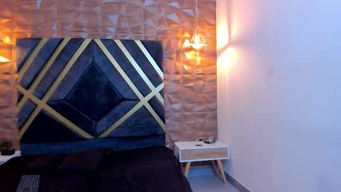 Snapshot of emmaa_white_ chatting on October 10, 6:47 pm EMMA online show from October 10, 6:47 pm