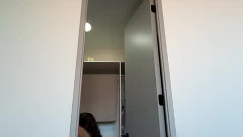 Emma online show from December 22, 12:56 pm