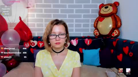 Emma 3 online show from February 15, 7:51 am