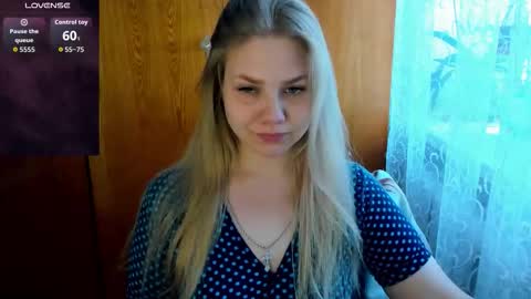 Snapshot of emmafrizea chatting on September 21, 1:26 pm Hello Im newMake me cumPVT 12tk for min ALL INCLUSIVE online show from September 21, 1:26 pm